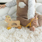 Cheval en bois à tirer pour bébé
