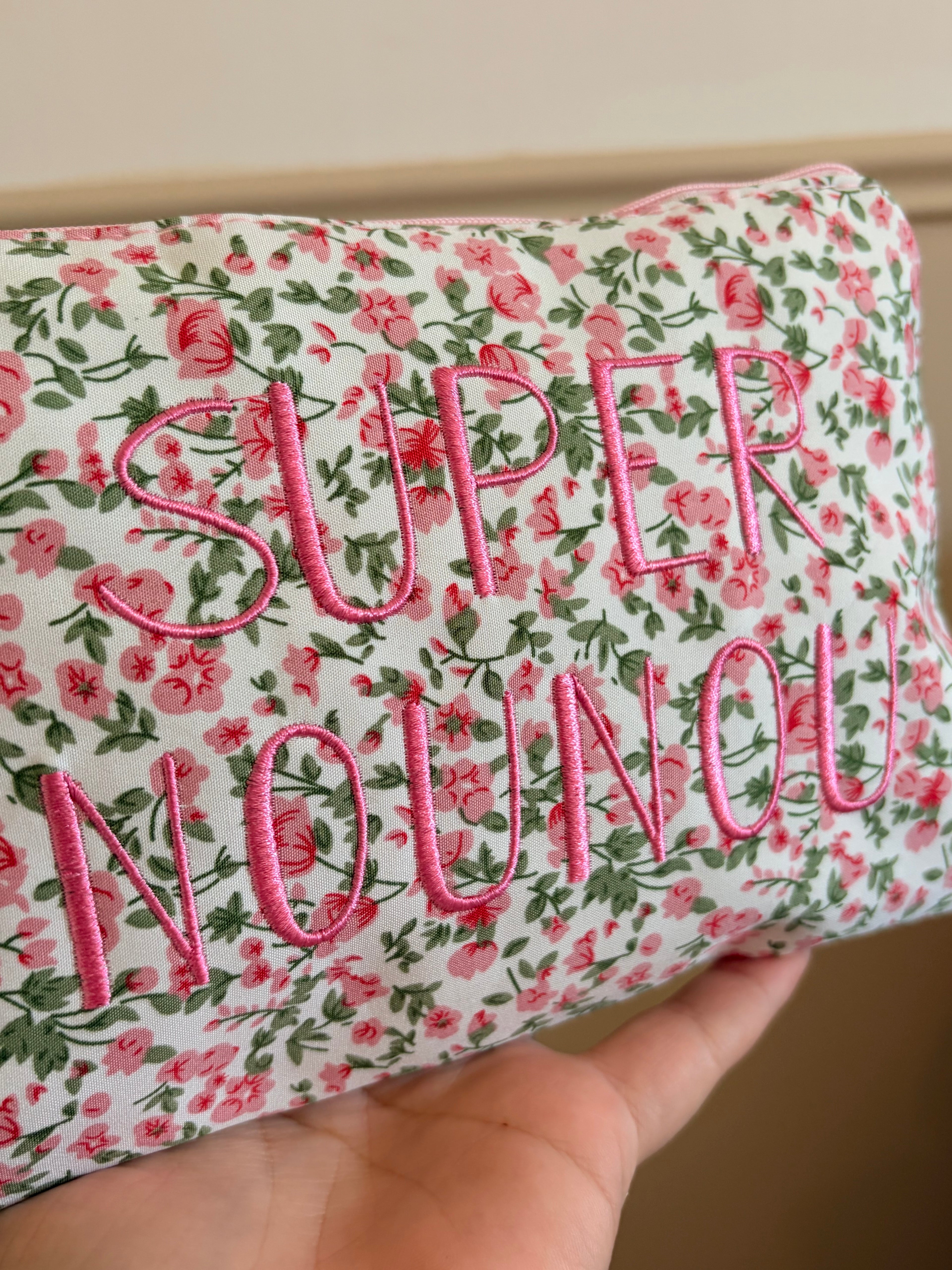 Pochette Super nounou
