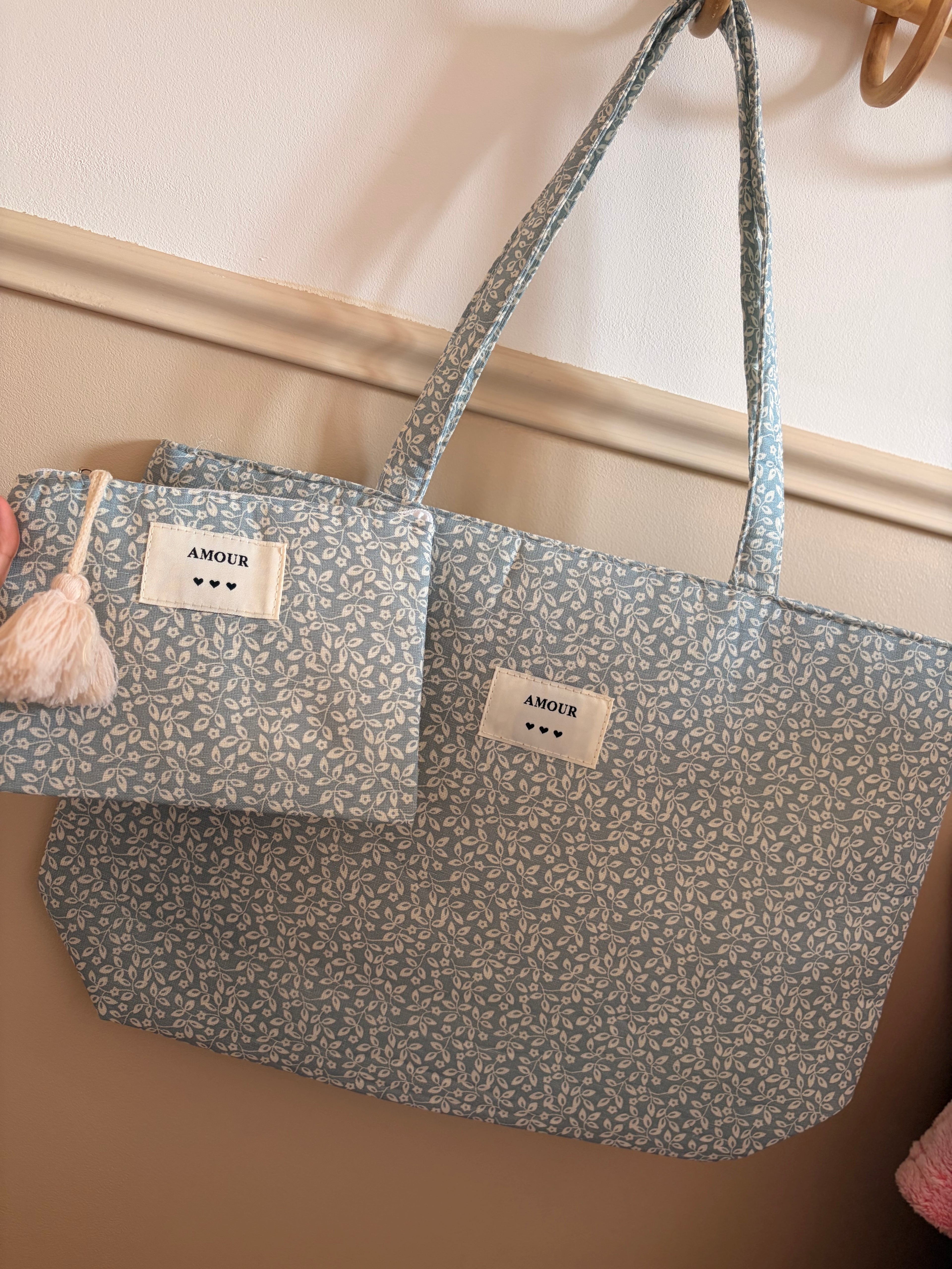 Sac cabas + pochette assortie
