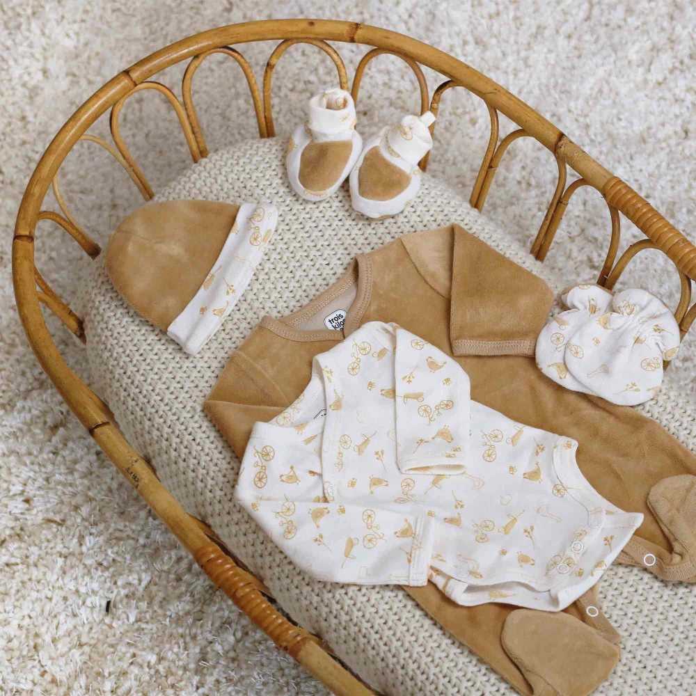 Kit naissance 6 pièces bébé – Coloris caramel